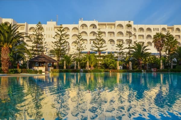 4 semaines - Tout inclus en Tunisie